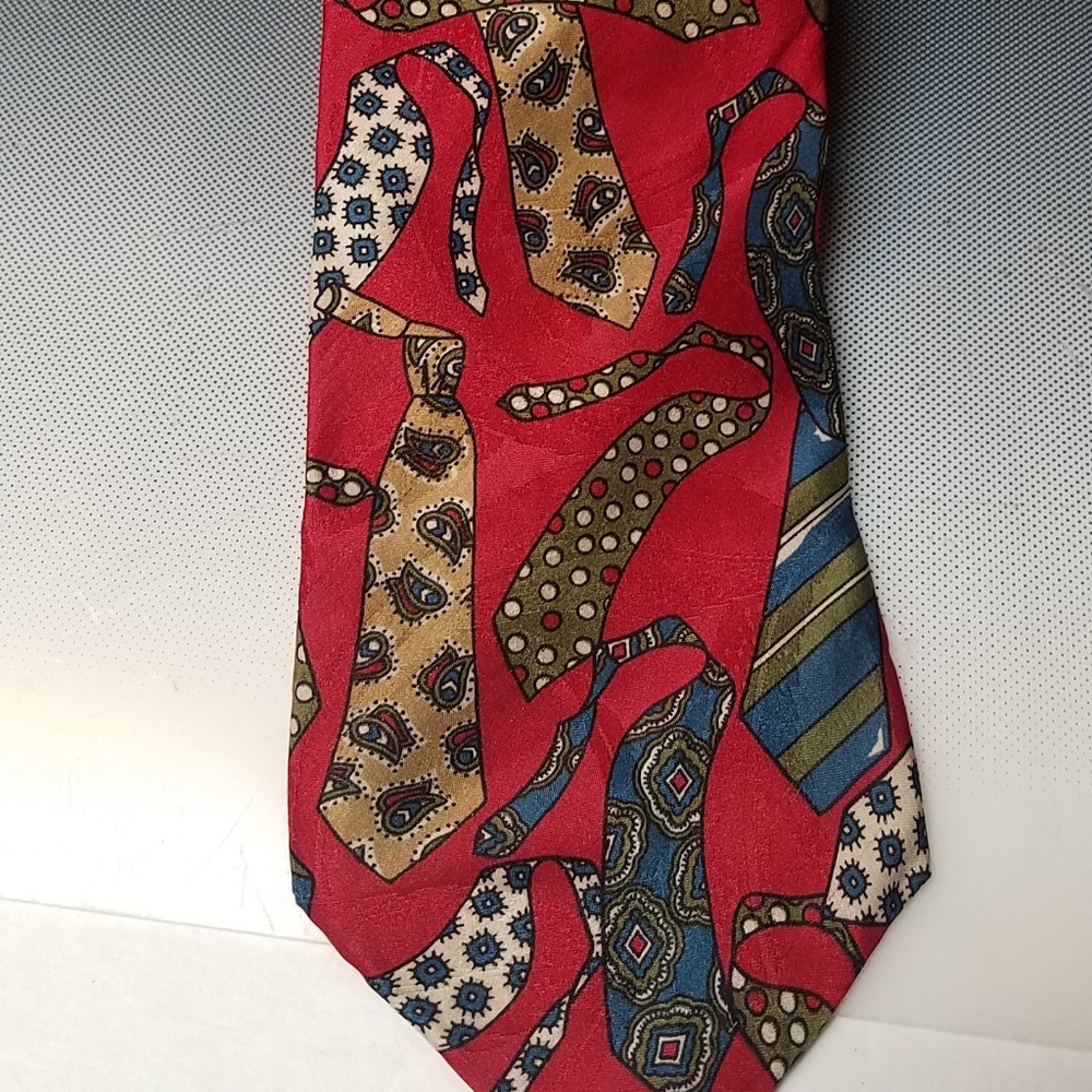 Villa Bugatti red tie design of ties
